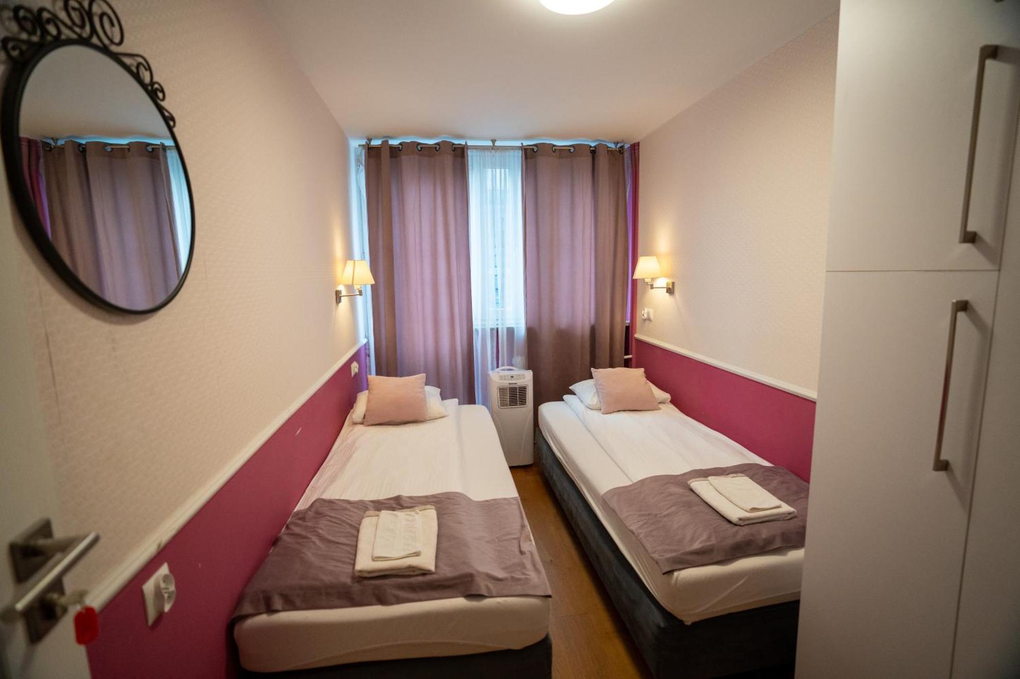 Apartament Hotel Grzybowska 9 Warszawa Eksteriør billede